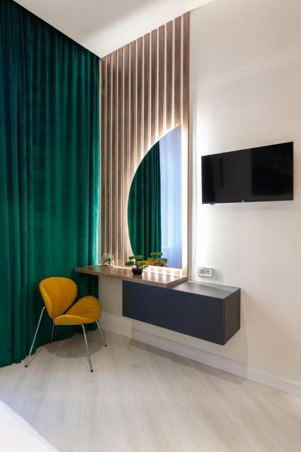 Зелені Апартаменти Біля Оперного Театру Flat In The City Center Lvov Exteriér fotografie